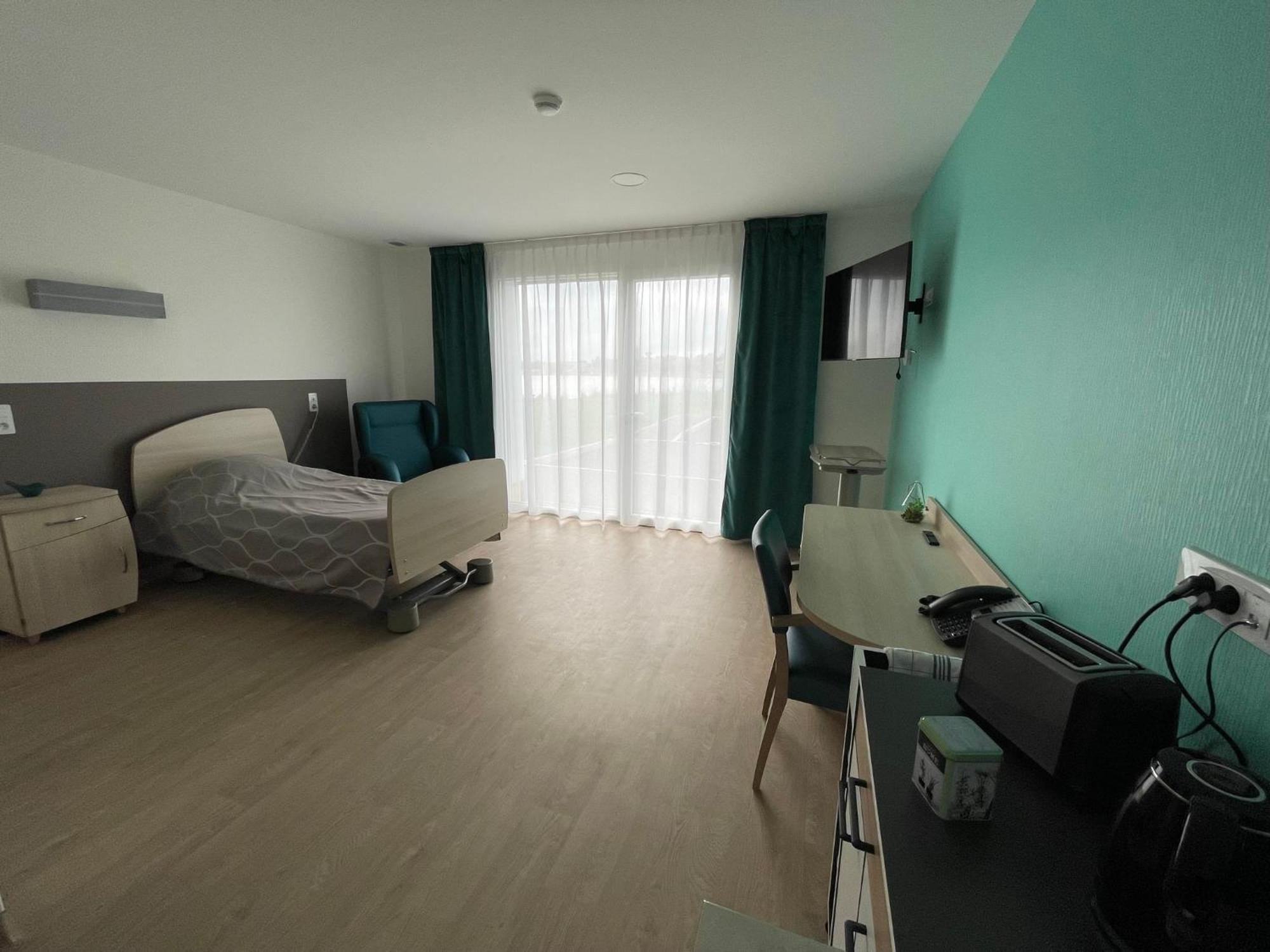 Relais Les Rives Du Lac Coulonges-sur-Sarthe Habitación foto